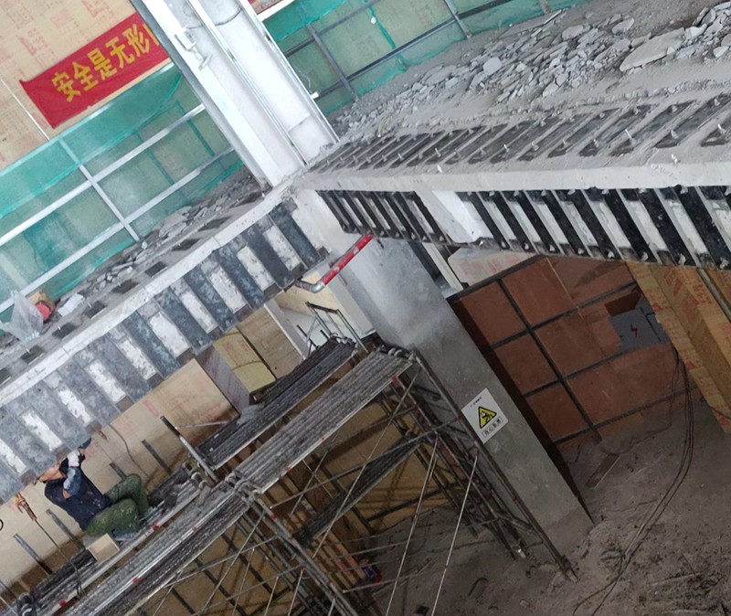 杭州加固-部分框架梁、板切除后、进行加固法